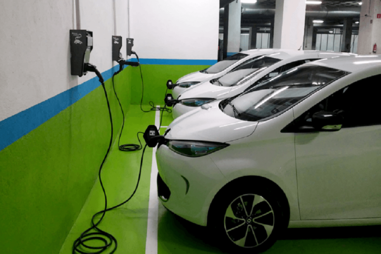 Instalaciones eléctricas para la carga de vehículos eléctricos en tu hogar.